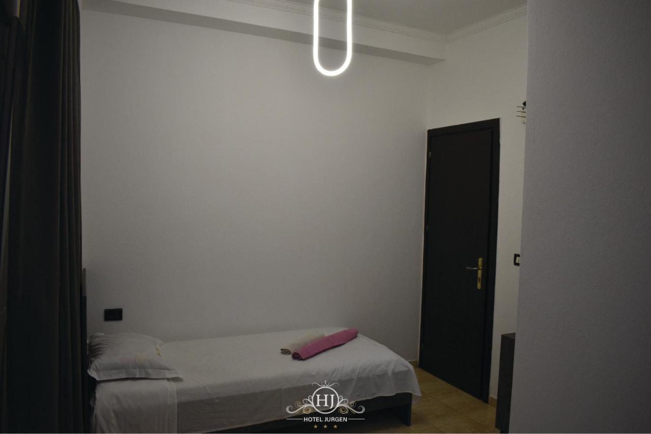 Hotel Jurgen Lezha Kültér fotó