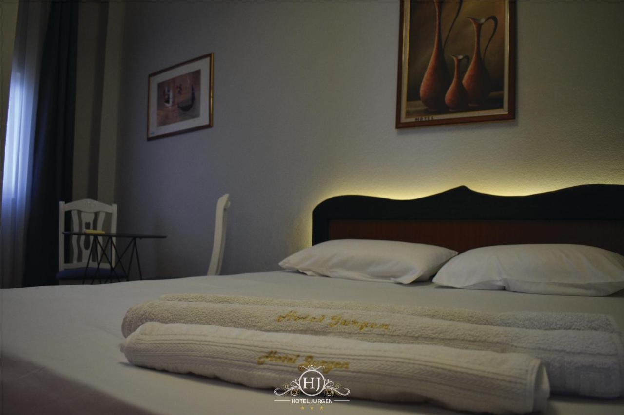 Hotel Jurgen Lezha Kültér fotó