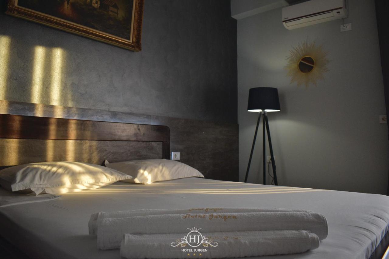 Hotel Jurgen Lezha Kültér fotó