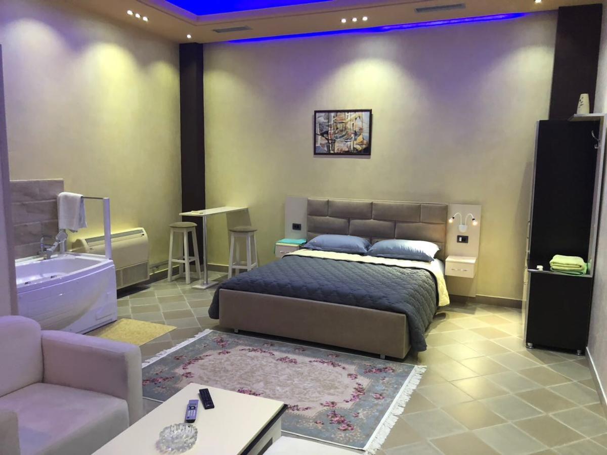 Hotel Jurgen Lezha Kültér fotó